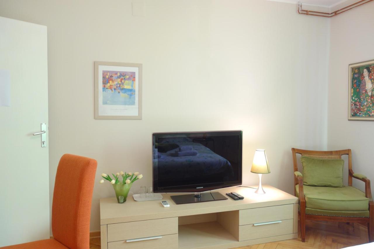 Villa Quantum Beograd Экстерьер фото